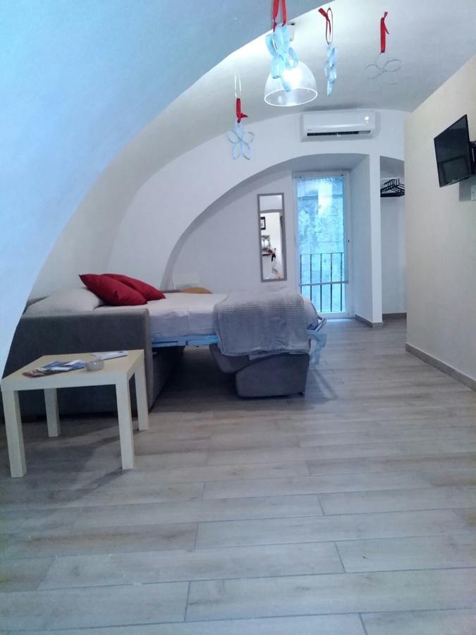 La Guglia Apartment เนเปิลส์ ภายนอก รูปภาพ