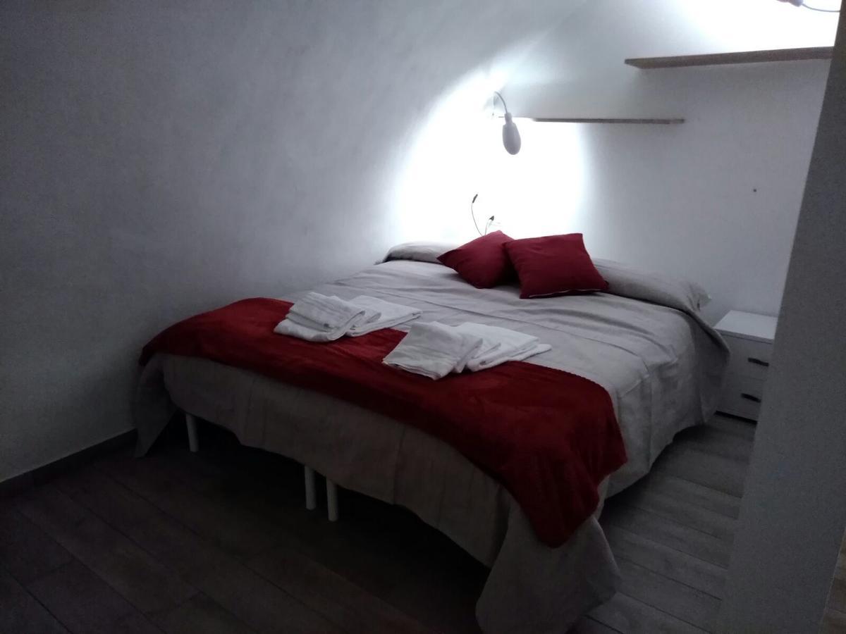 La Guglia Apartment เนเปิลส์ ภายนอก รูปภาพ
